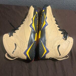 Jordan Tan and Black High-Top Sneakers with Retro Design Retro 7 SE Afrobeats